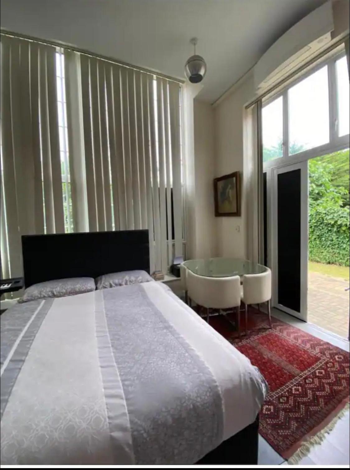Spacious King Room With Private Entrance - Near Emirates And Camden And King'S Cross - 5 Min To Tube Finchley Esterno foto